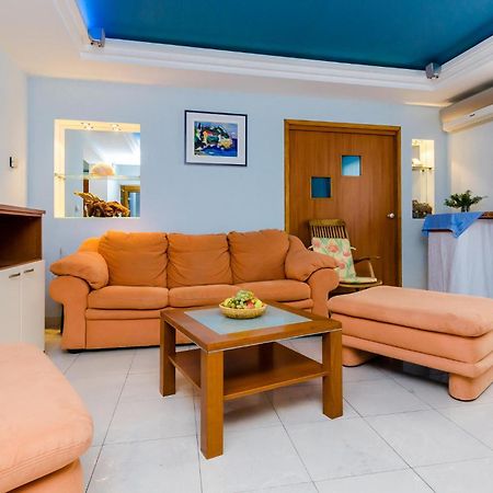 Gorgeous Apartment In Slano With Kitchen المظهر الخارجي الصورة